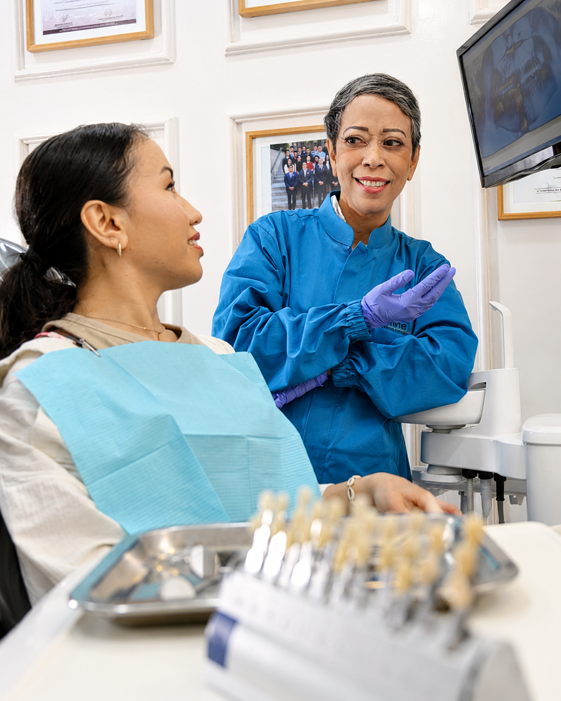 Friendly dental consultation at Divine Dental Clinic